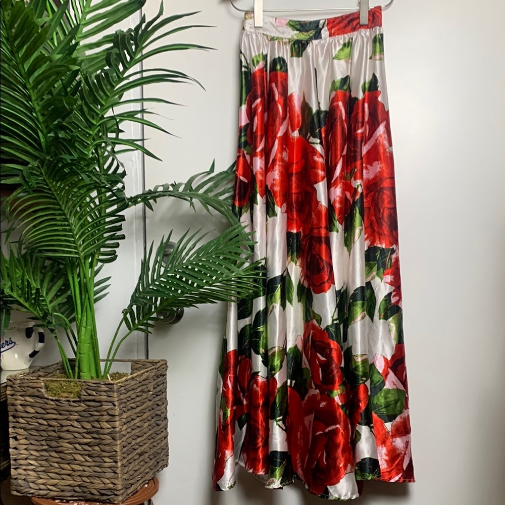 Red and Green Maxi A-Line Skirt with Pleats